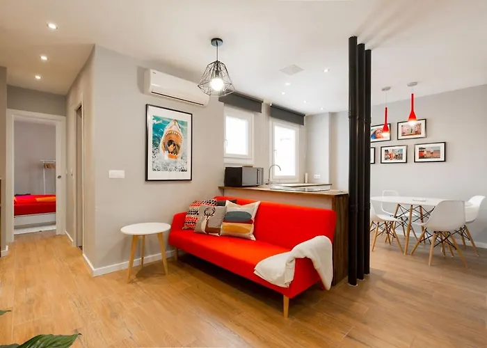 ARMAS 44 - Apartamento de 2 dormitorios, moderno y céntrico, sin ascensor y con posibilidad de garaje